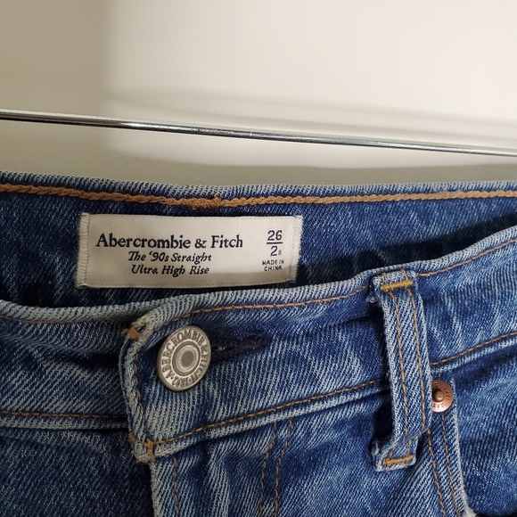 Abercrombie & Fitch Blue 90s Ultra High Rise Distressed Straight Leg Jeans - Picture 7 of 8